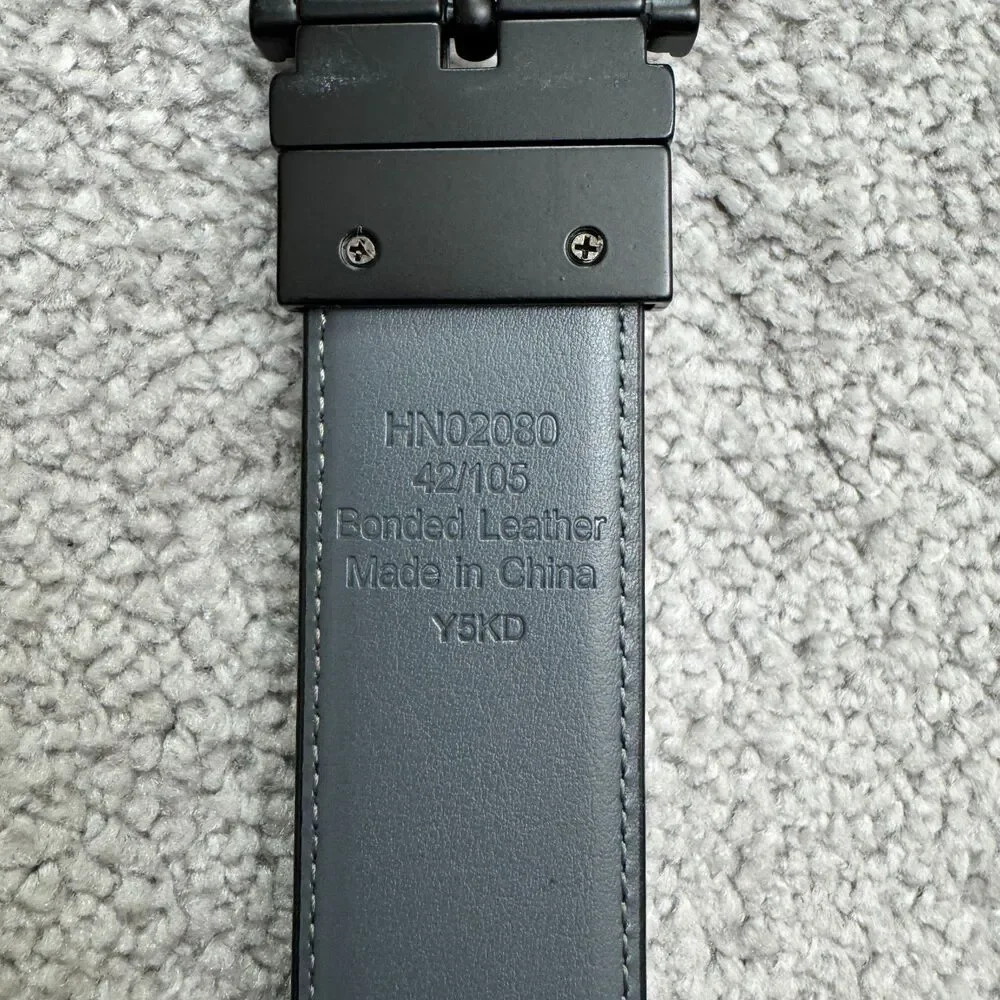 Penguin Bonded Leather Reversible Buckle Belt Mens 42/105 Black Matte Work NWOT